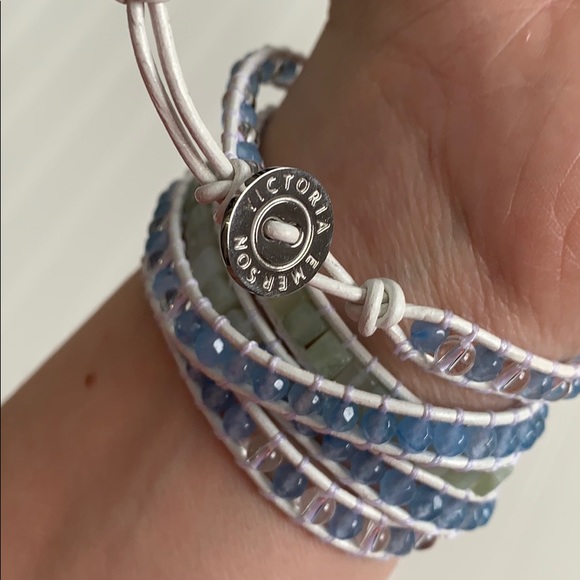 Victoria Emerson wrap bracelet - Picture 3 of 3